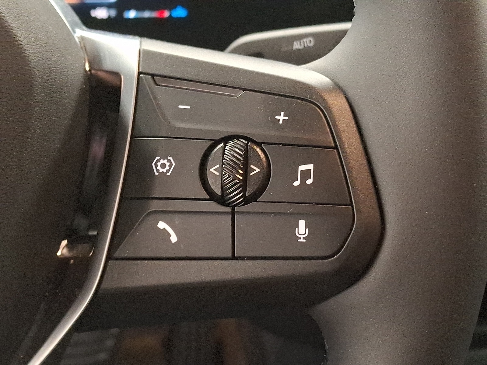 Thumbnail: 2025 BMW 2 Series - 14