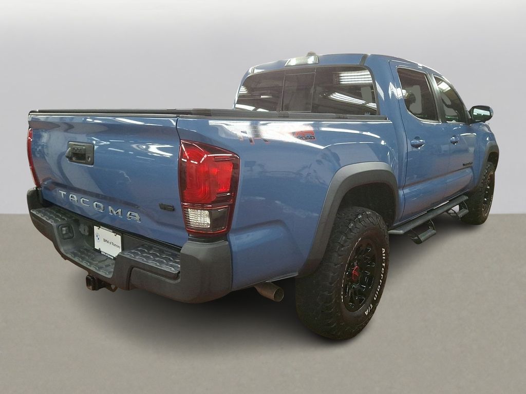 Thumbnail: 2019 Toyota Tacoma - 4