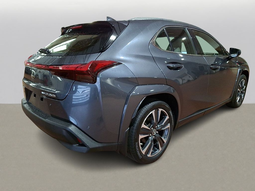 Thumbnail: 2023 Lexus UX - 5