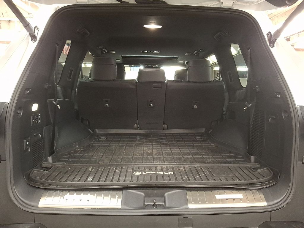 Thumbnail: 2024 Lexus LX - 27