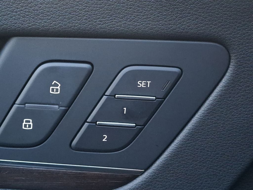 Thumbnail: 2024 Audi Q5 - 24