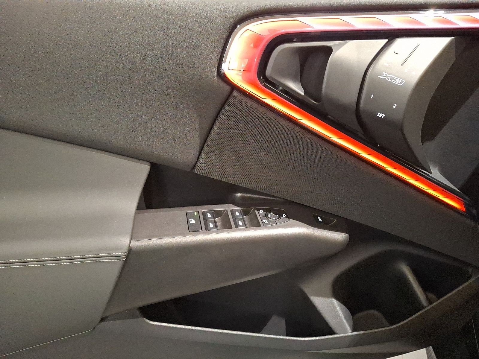 Thumbnail: 2025 BMW X3 - 9