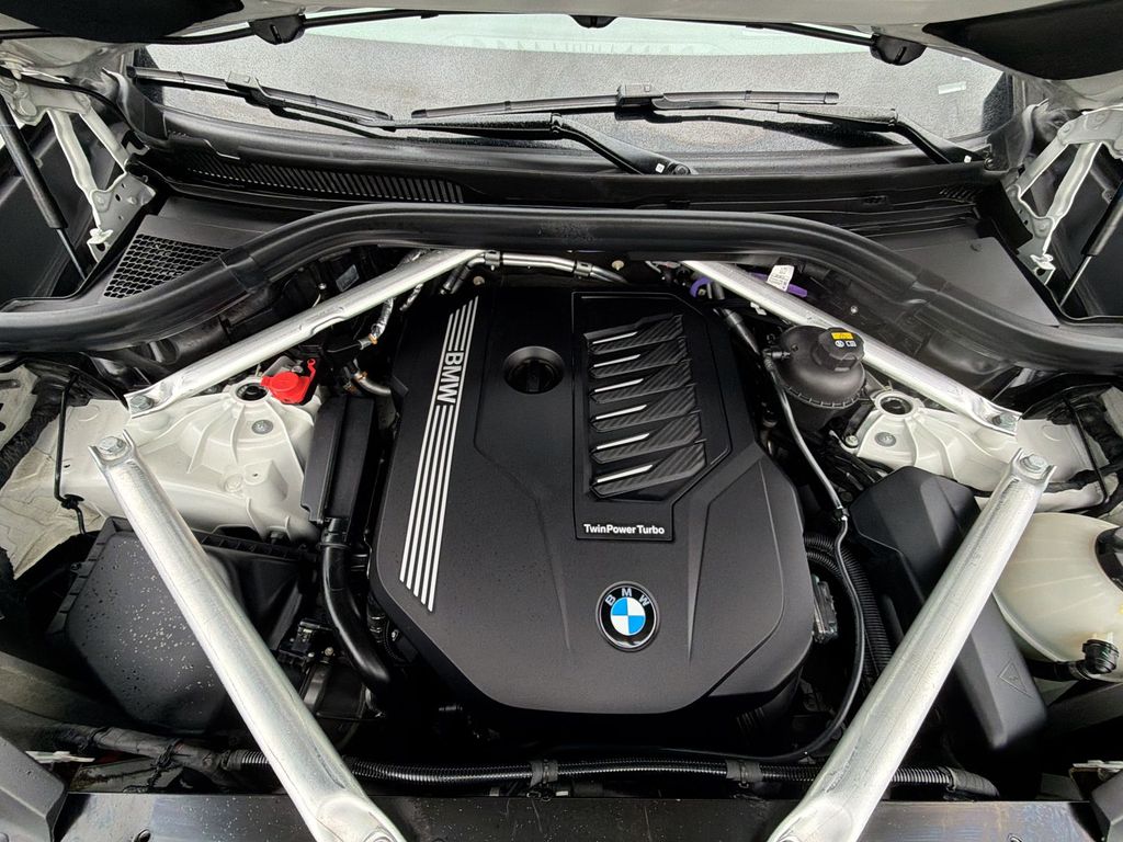 Thumbnail: 2022 BMW X5 - 17