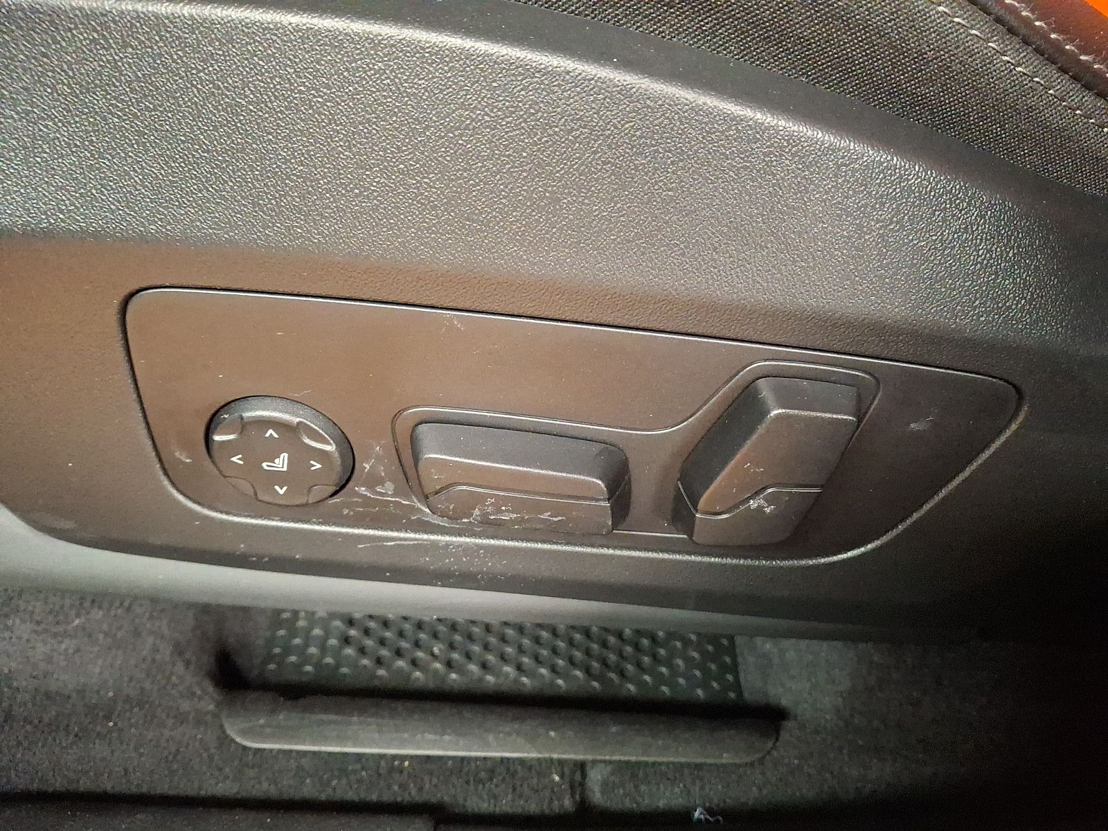 Thumbnail: 2025 BMW X1 - 10