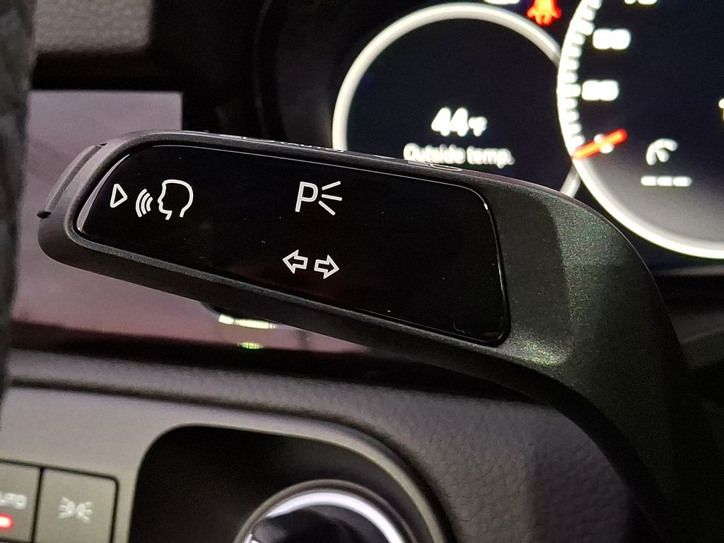 Thumbnail: 2023 Porsche Cayenne - 21