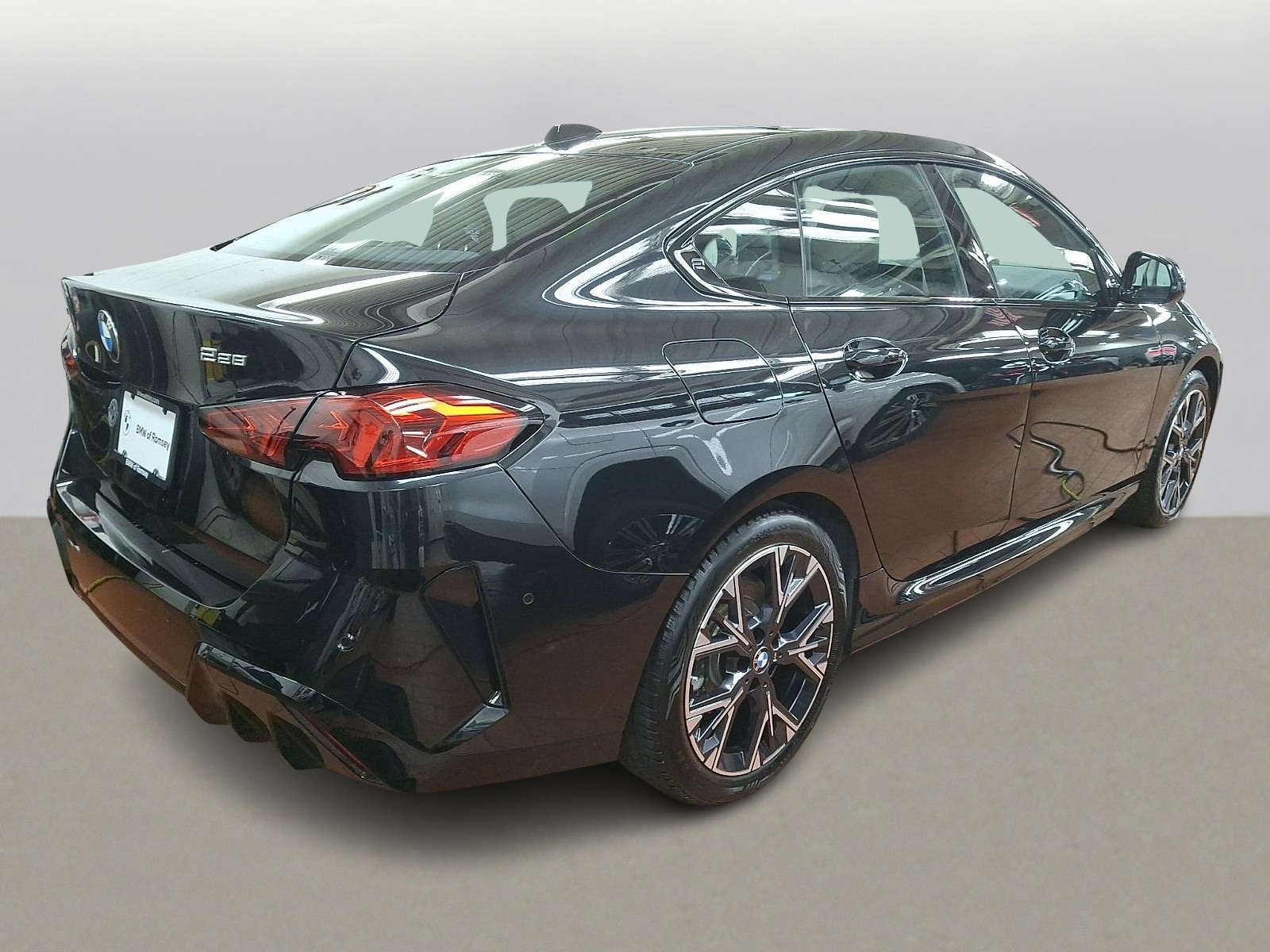 Thumbnail: 2025 BMW 2 Series - 4
