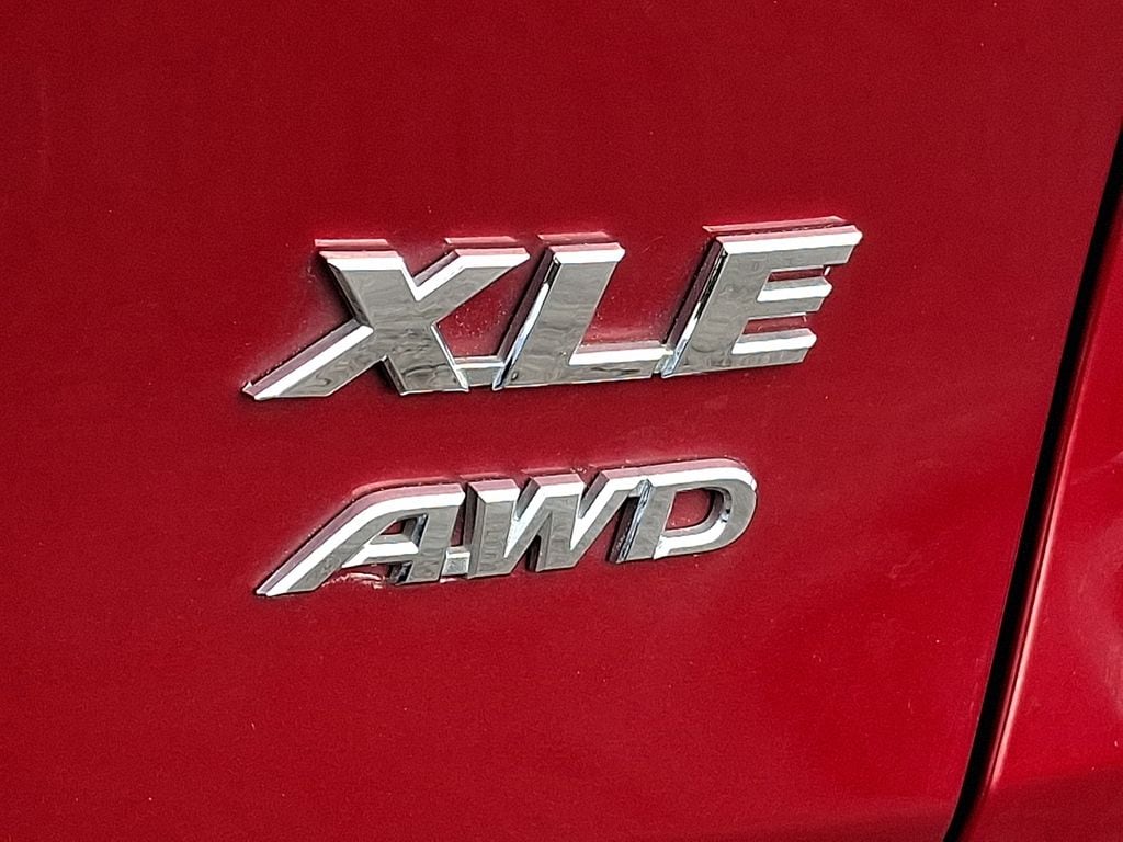 Thumbnail: 2019 Toyota RAV4 - 28