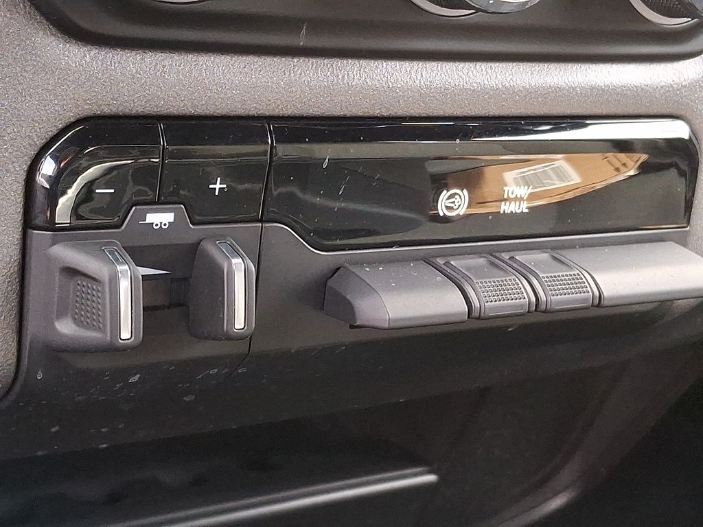 Thumbnail: 2022 RAM 2500 - 18