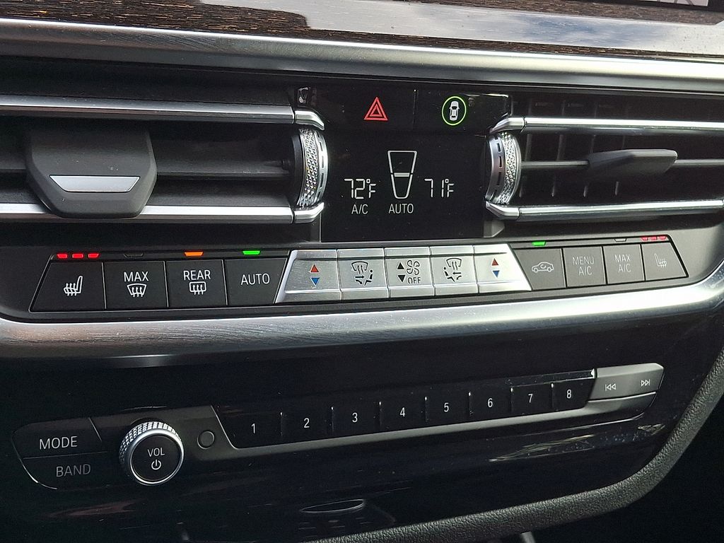 Thumbnail: 2022 BMW X3 - 14