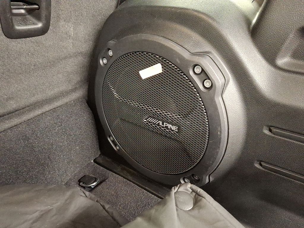 2023 Jeep Wrangler Sahara 28