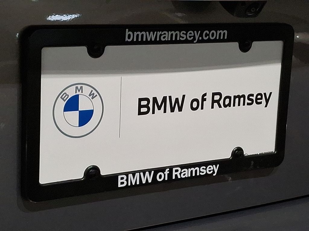 Thumbnail: 2025 BMW i5 - 10