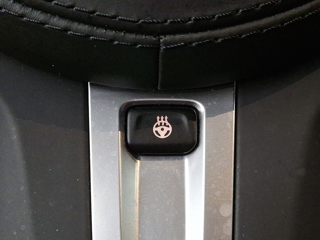 Thumbnail: 2022 BMW 5 Series - 20