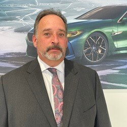 Staff member David Abbe from ID_aaf3e05e0b5a