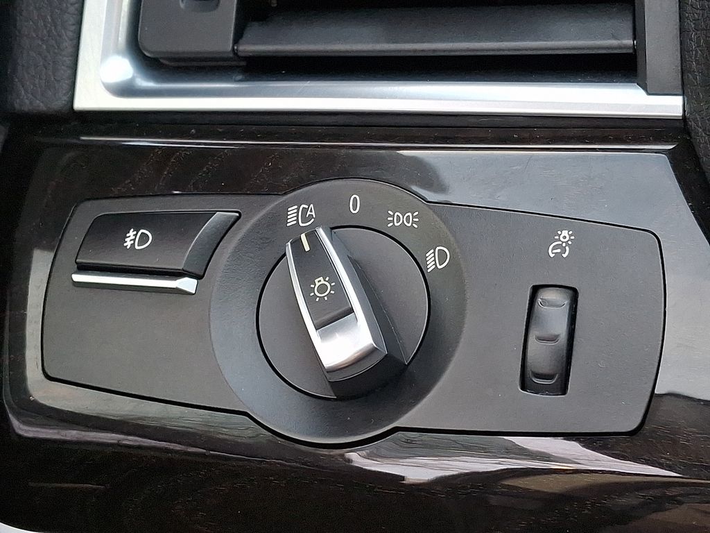 Thumbnail: 2017 BMW 5 Series - 24