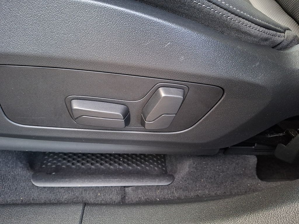 Thumbnail: 2024 BMW X1 - 12