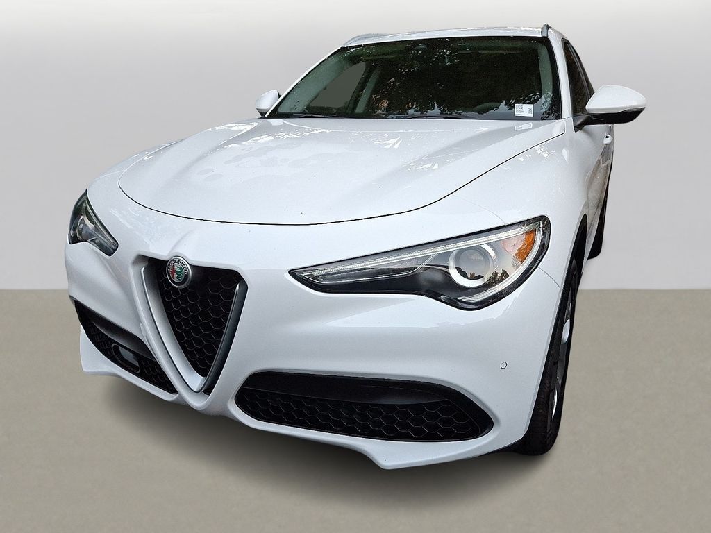 Thumbnail: 2019 Alfa Romeo Stelvio - 2