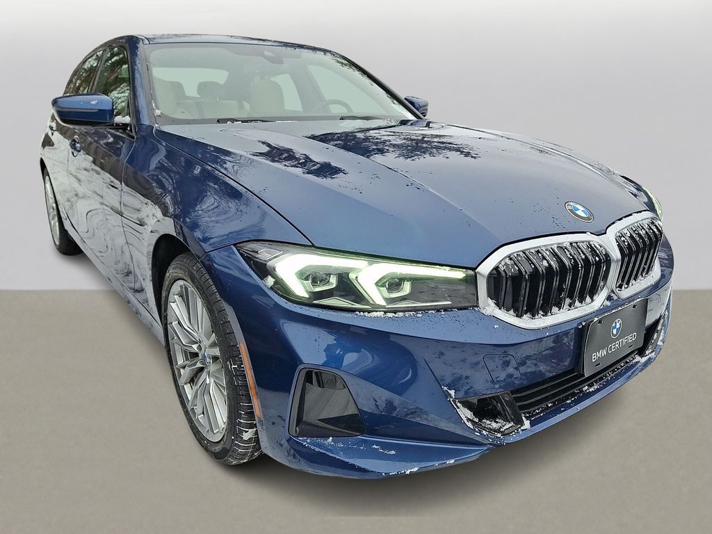 Thumbnail: 2023 BMW 3 Series - 3