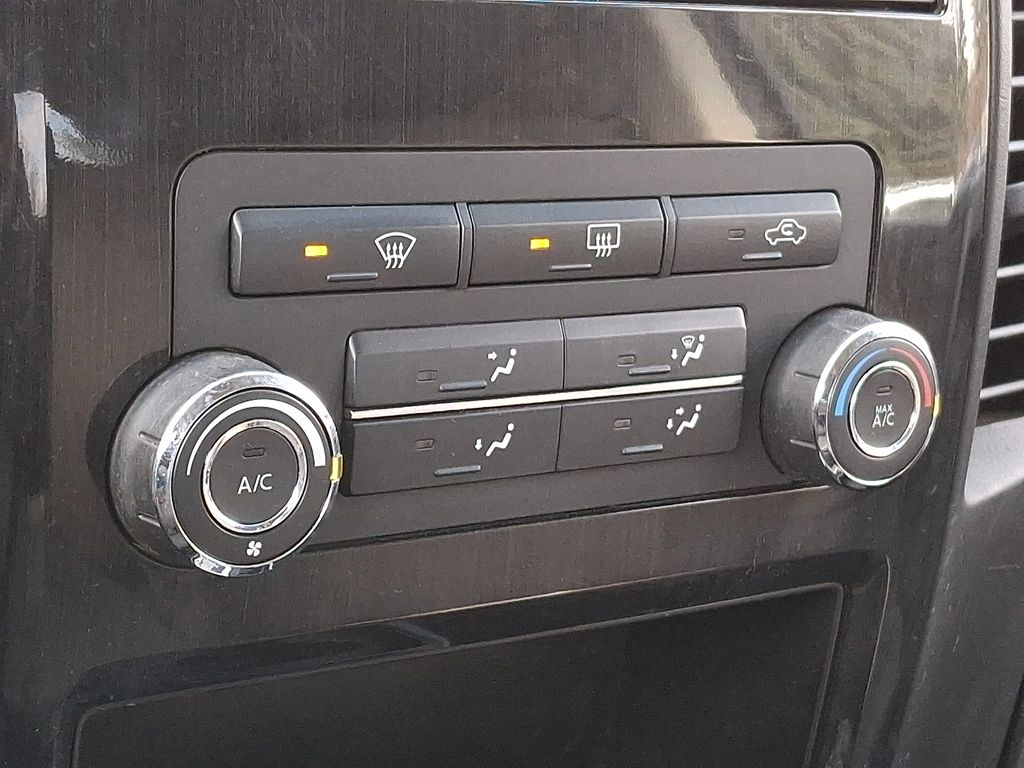 Thumbnail: 2014 Nissan Titan - 12