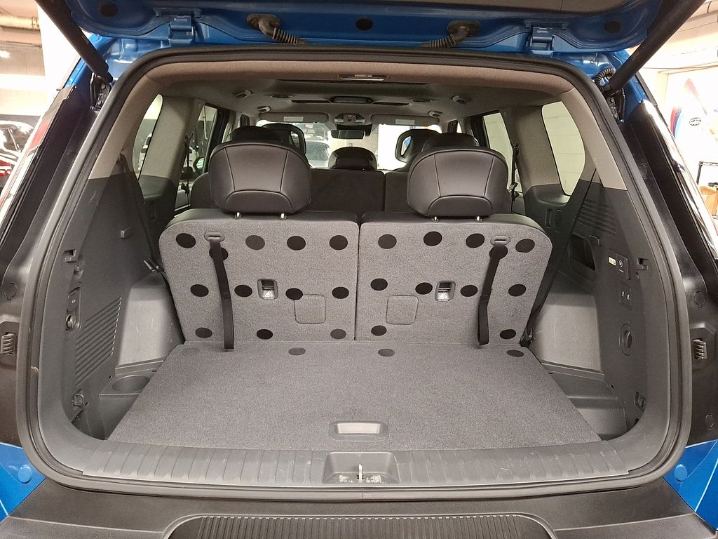 Thumbnail: 2024 Kia EV9 - 26