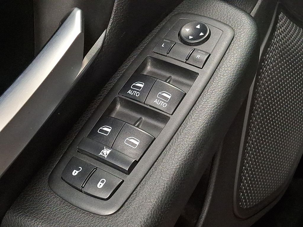 Thumbnail: 2019 RAM 1500 - 25