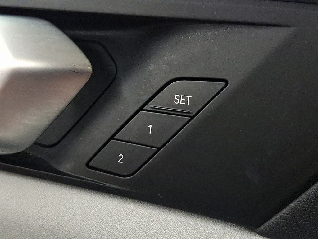 Thumbnail: 2023 BMW X5 - 20