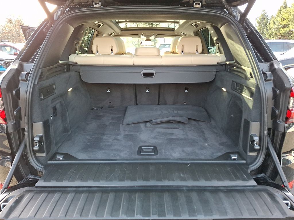 Thumbnail: 2022 BMW X5 - 27