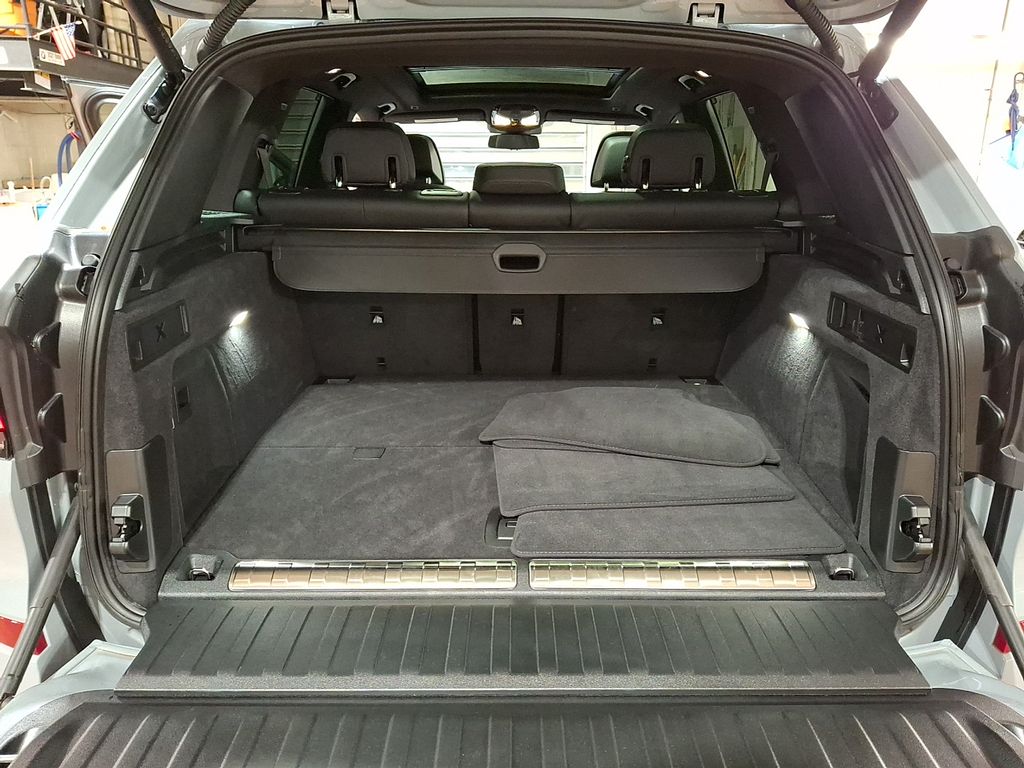 Thumbnail: 2025 BMW X5 - 28