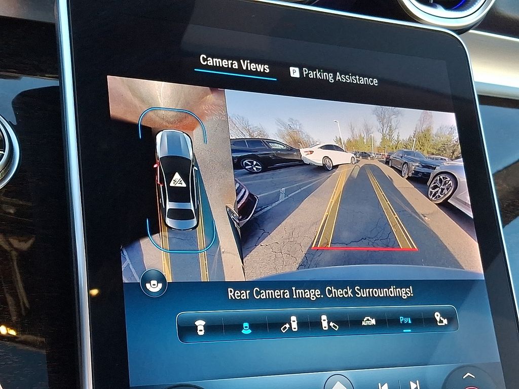 Thumbnail: 2022 Mercedes-Benz C-Class - 14