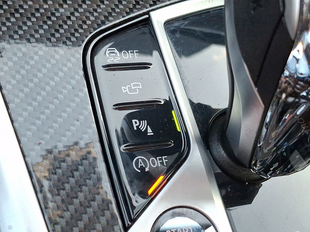 Thumbnail: 2023 BMW X6 - 19