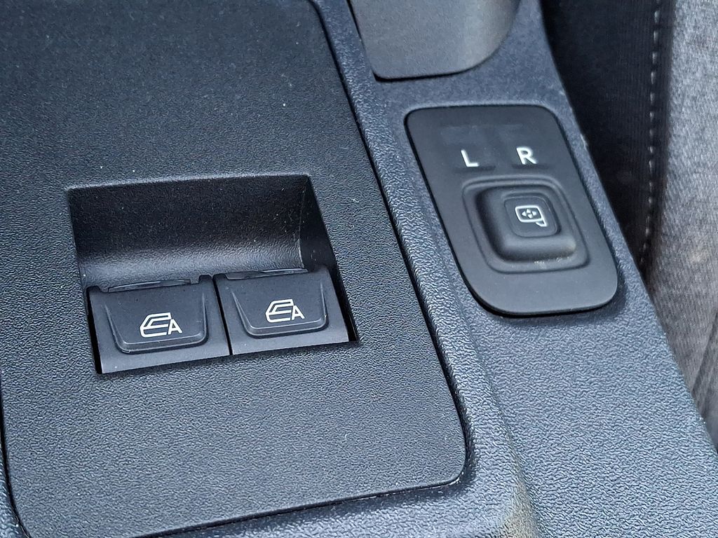 Thumbnail: 2021 Ford Bronco - 22