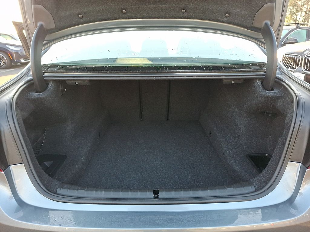 Thumbnail: 2019 BMW 5 Series - 26