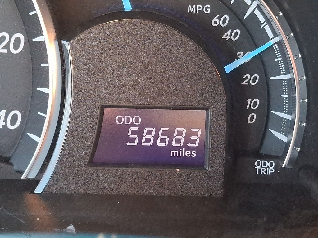 Thumbnail: 2014 Toyota Camry - 18