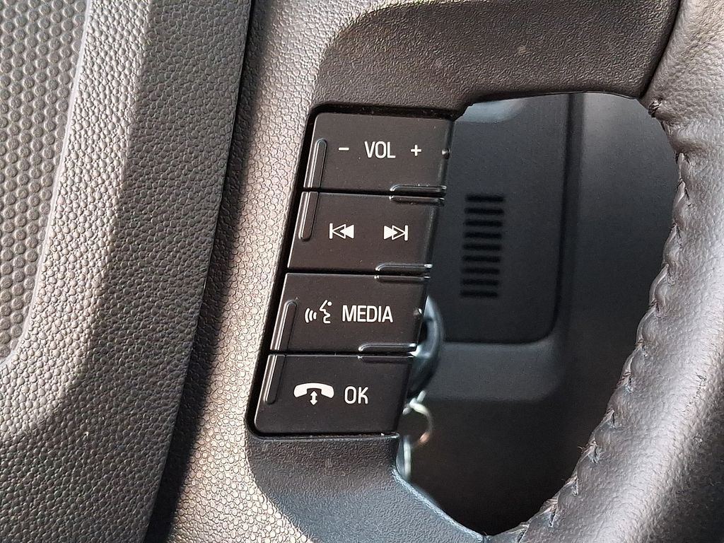 Thumbnail: 2012 Ford Escape - 21