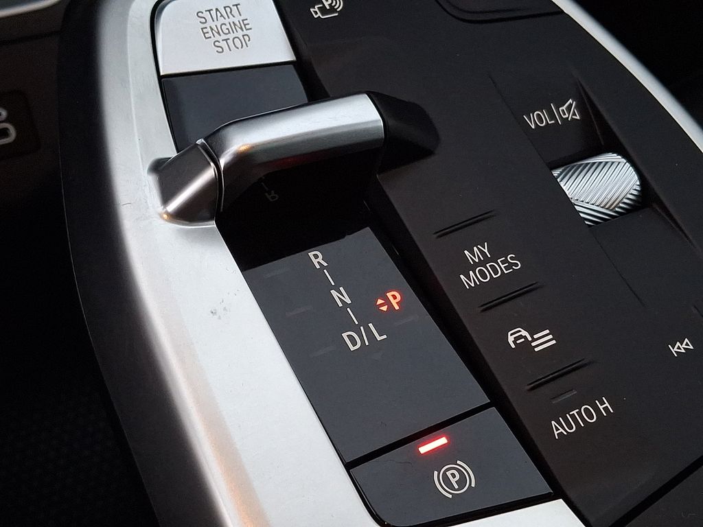 Thumbnail: 2025 BMW X2 - 10