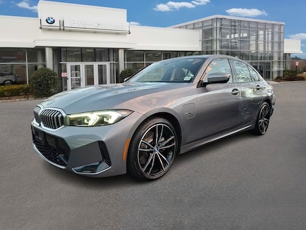 2023 BMW 330e xDrive Sedan