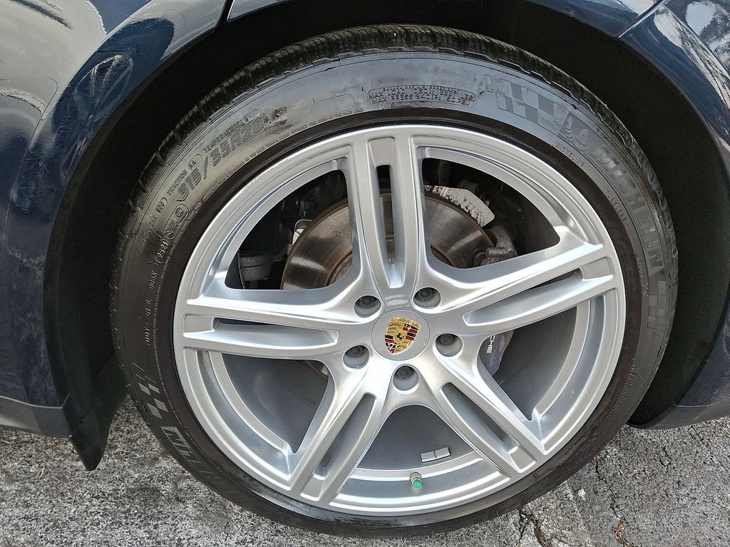 Thumbnail: 2022 Porsche Panamera - 6