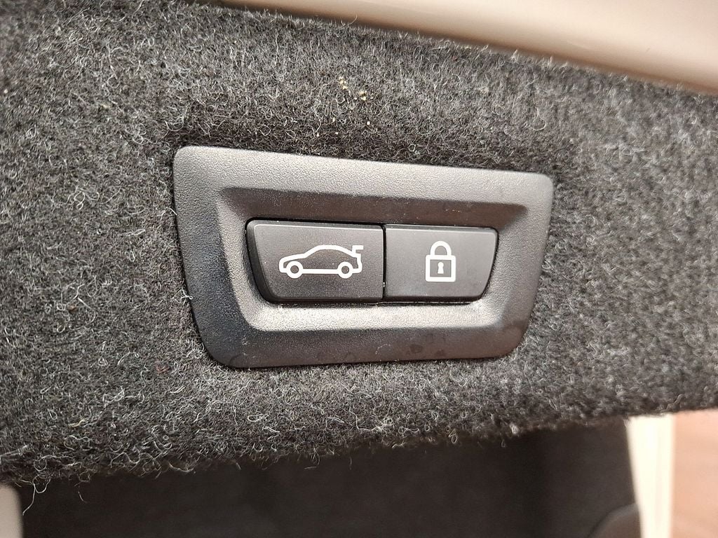 Thumbnail: 2023 BMW 5 Series - 27