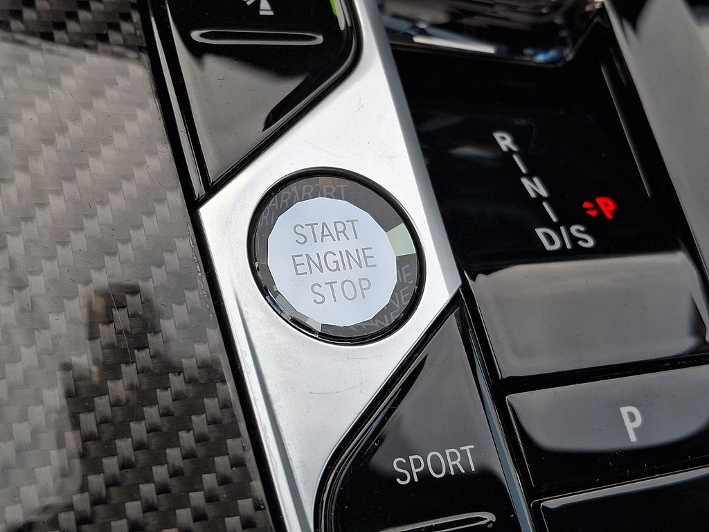 Thumbnail: 2025 BMW X7 - 21