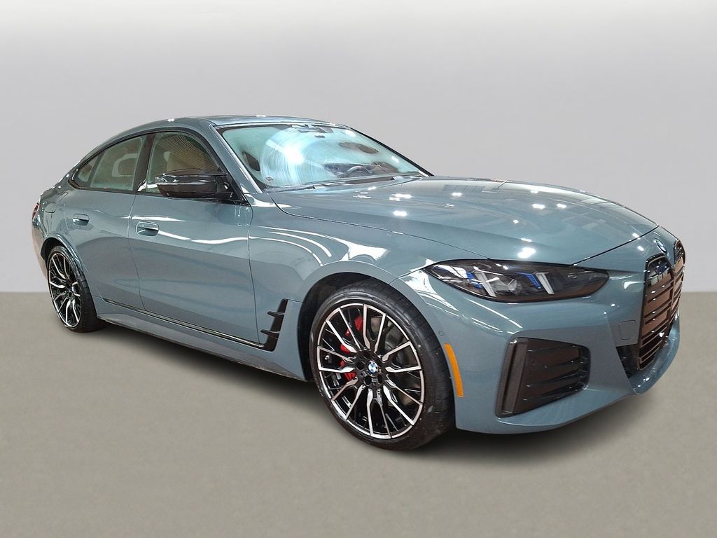 Thumbnail: 2025 BMW i4 - 2