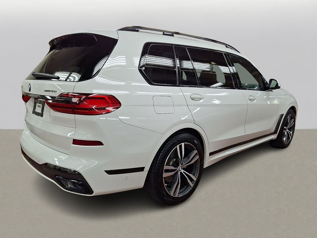 Thumbnail: 2021 BMW X7 - 4
