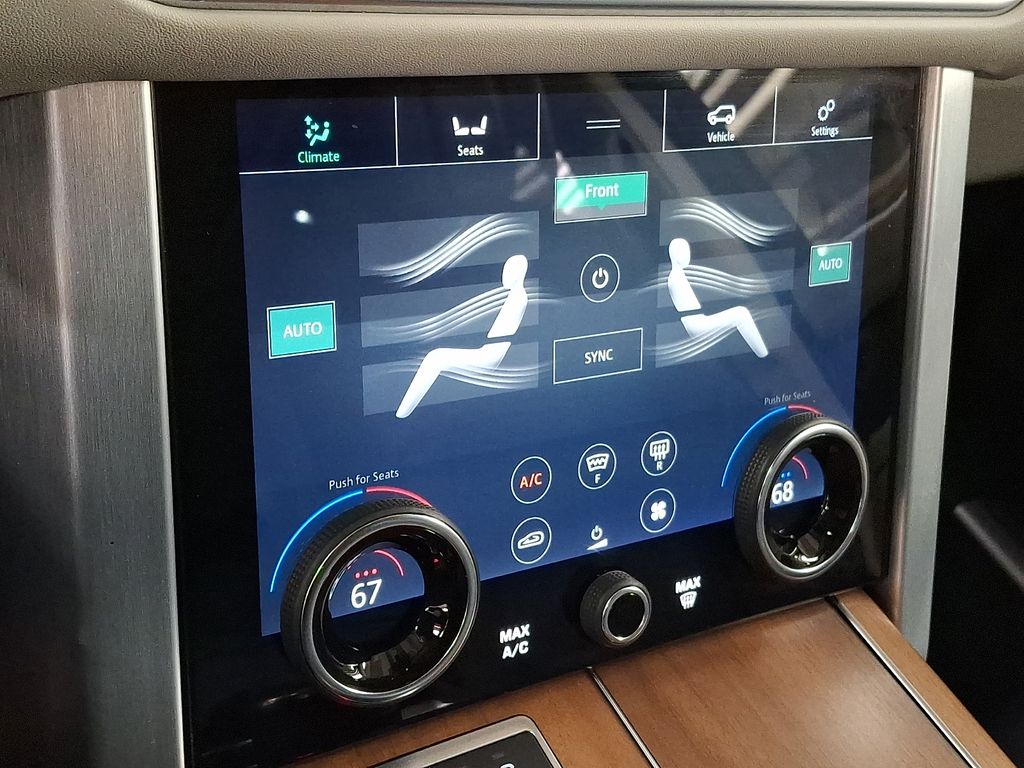 Thumbnail: 2021 Land Rover Range Rover - 12