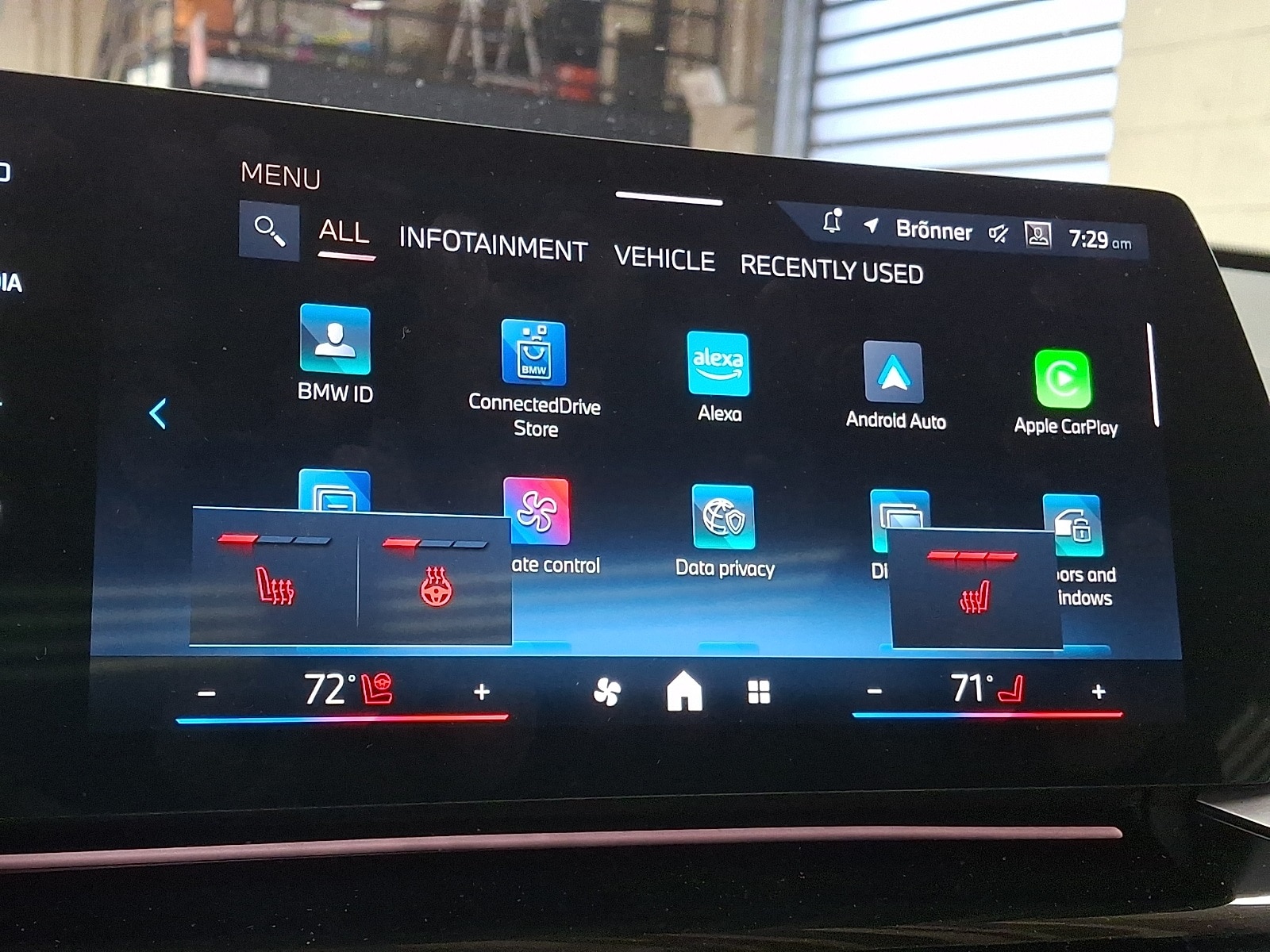 Thumbnail: 2025 BMW X1 - 14