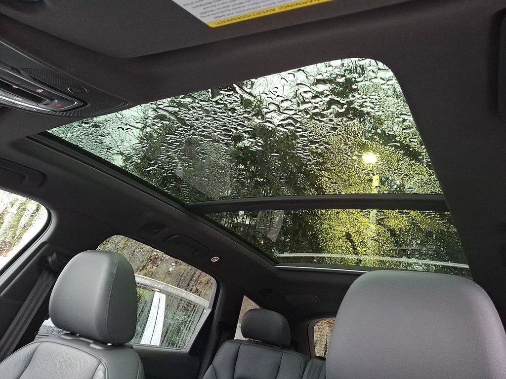 Thumbnail: 2021 Audi Q7 - 12