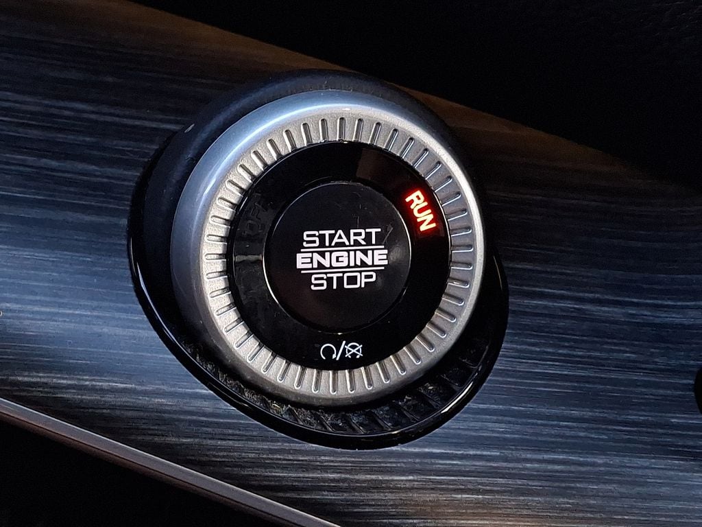 Thumbnail: 2024 Jeep Wagoneer - 19