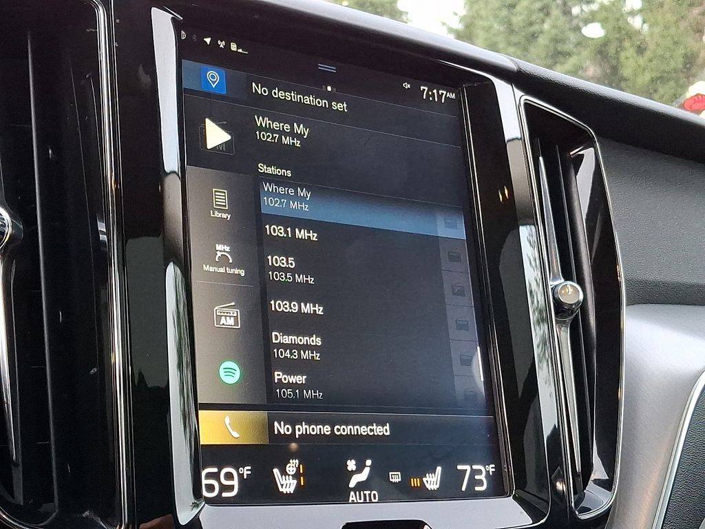 Thumbnail: 2019 Volvo XC60 - 15
