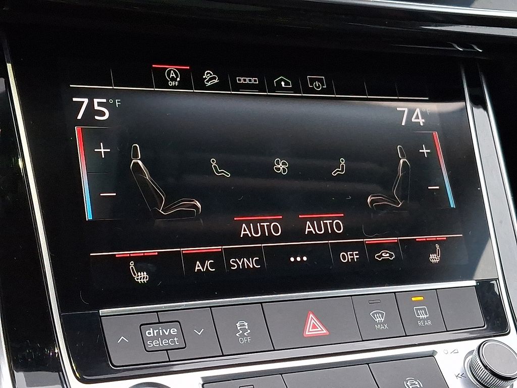 Thumbnail: 2022 Audi Q7 - 13