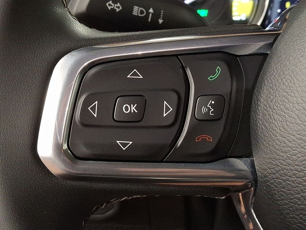 2023 Jeep Wrangler Sahara 20