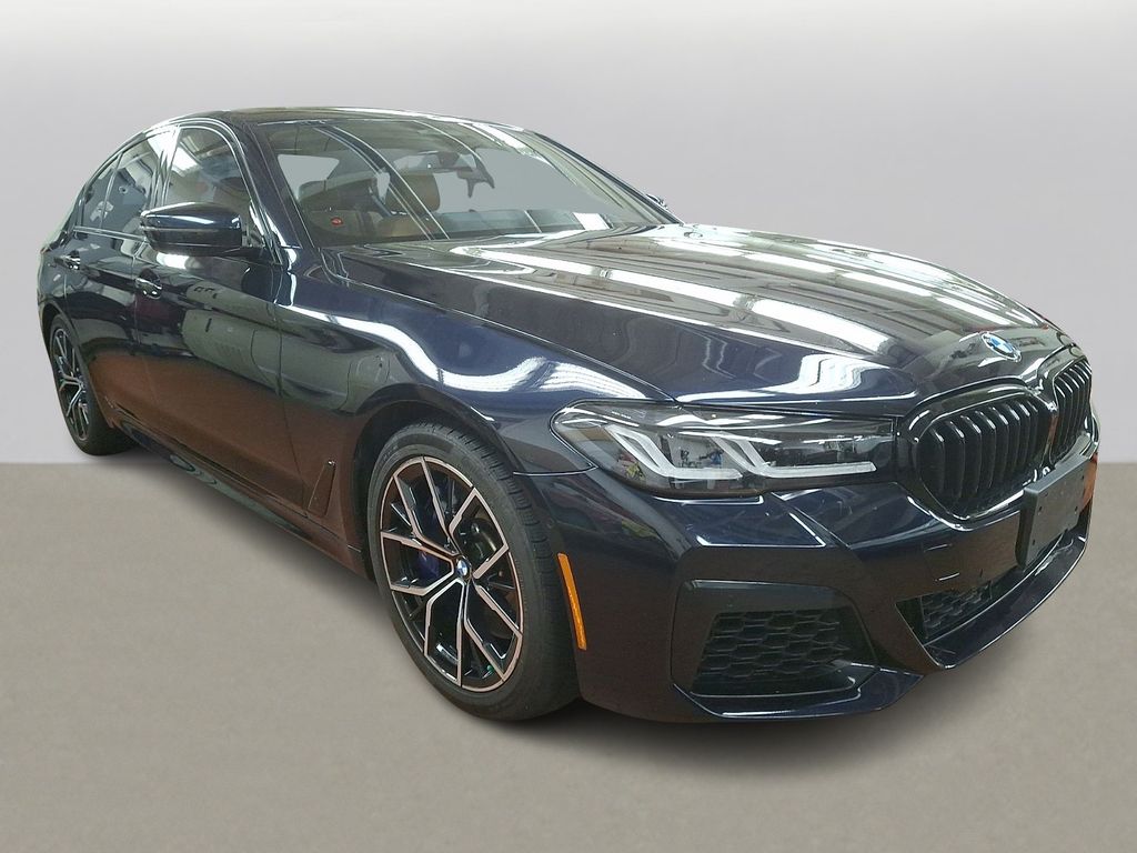 Thumbnail: 2022 BMW 5 Series - 3