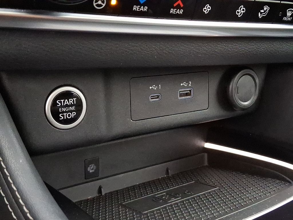 2022 Nissan Rogue Platinum 22