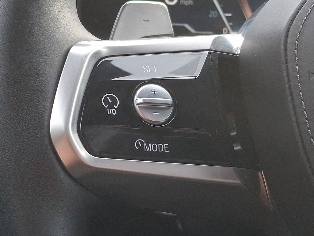 Thumbnail: 2023 BMW 7 Series - 14